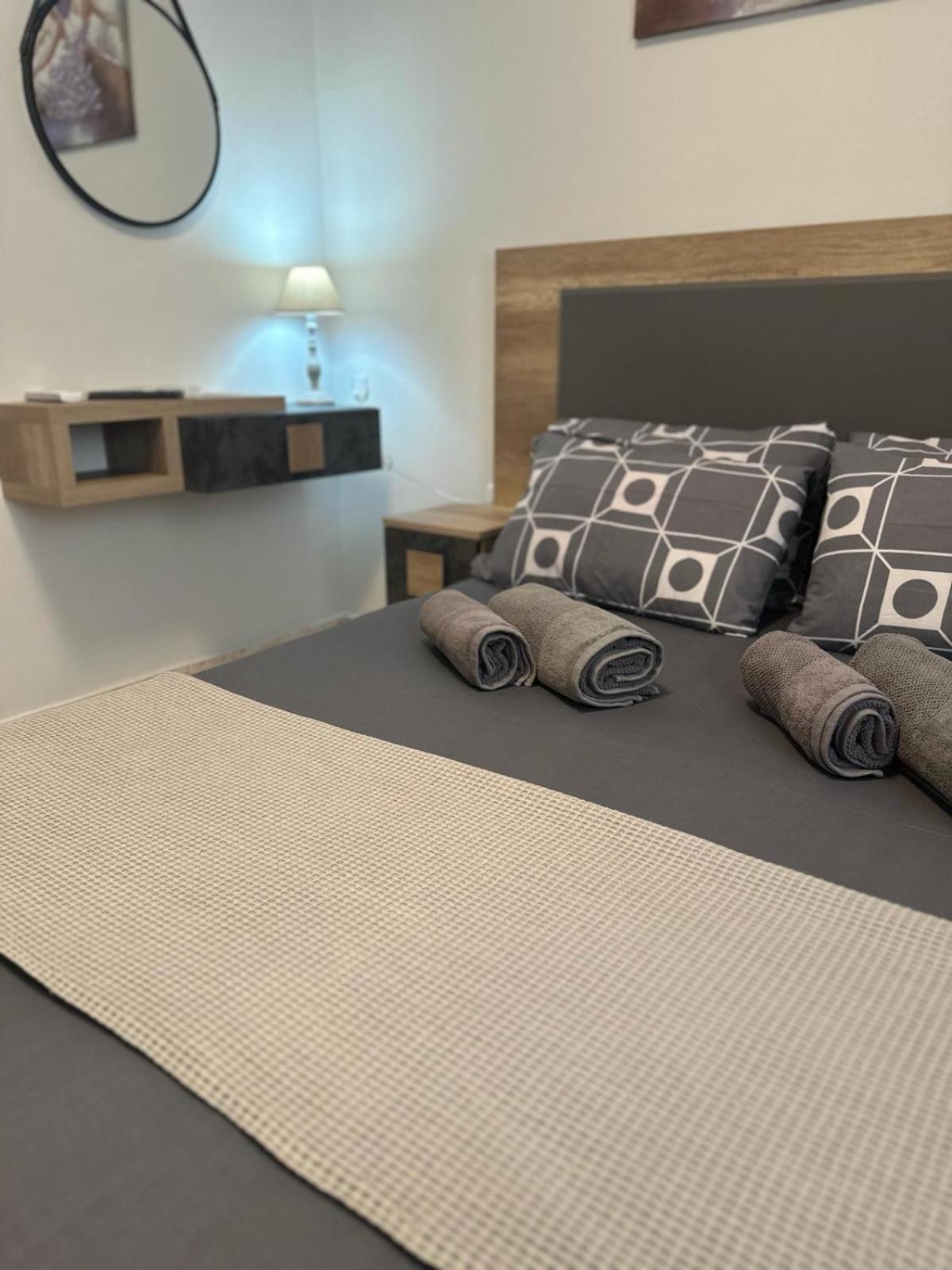Meli Μaisonette Villa Пефкохори Екстериор снимка