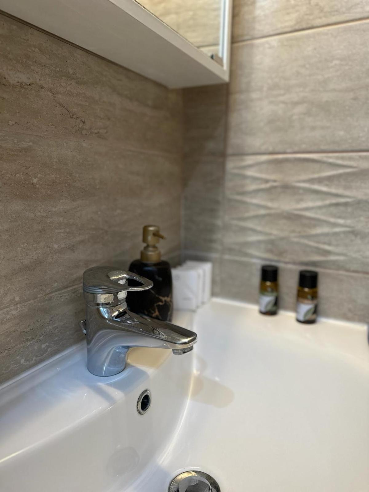 Meli Μaisonette Villa Пефкохори Екстериор снимка